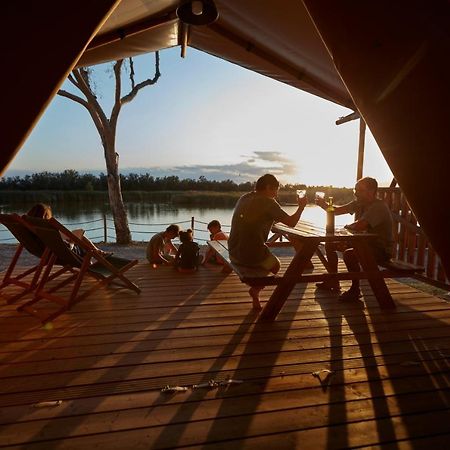 Camping Nautic Almata Glamping Hotel Castello d'Empuries Bagian luar foto