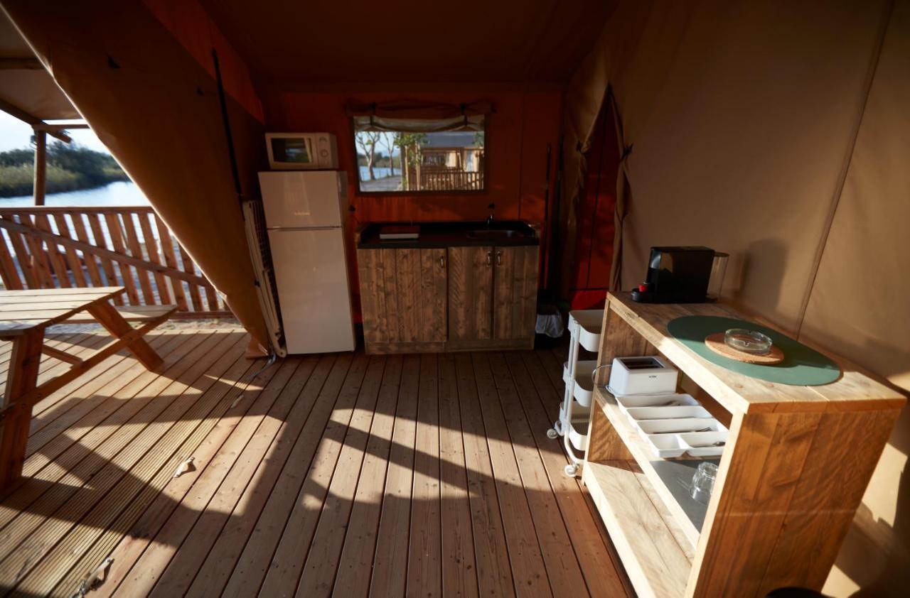 Camping Nautic Almata Glamping Hotel Castello d'Empuries Bagian luar foto
